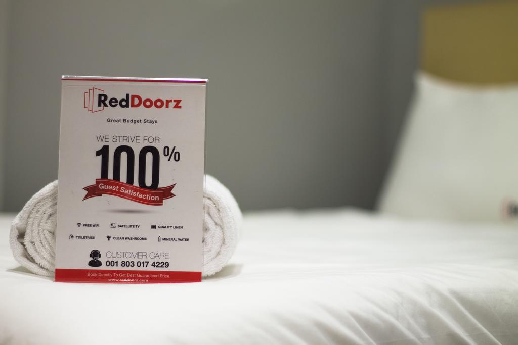 Reddoorz @ Karet Pedurenan 2 Джакарта Экстерьер фото