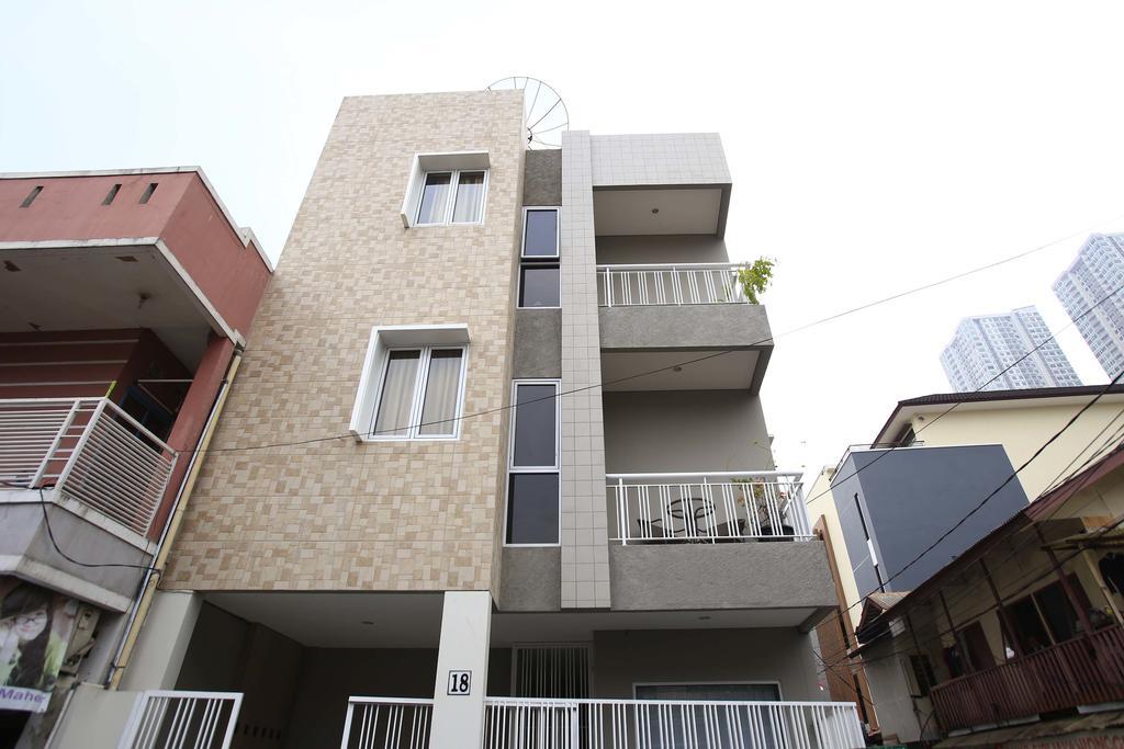 Reddoorz @ Karet Pedurenan 2 Джакарта Экстерьер фото