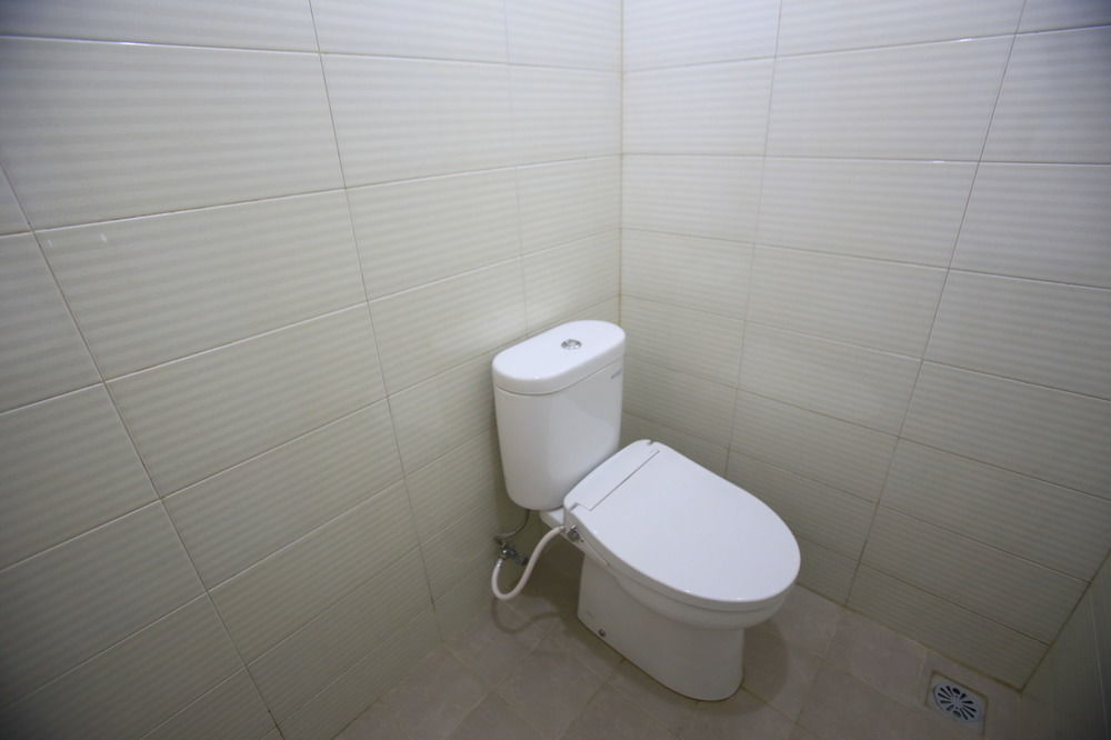 Reddoorz @ Karet Pedurenan 2 Джакарта Экстерьер фото